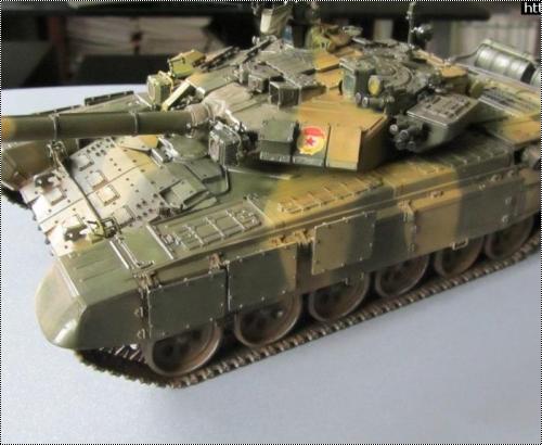 1/72 Т российский основной боевой танк (Modelcollect ) сборная модель