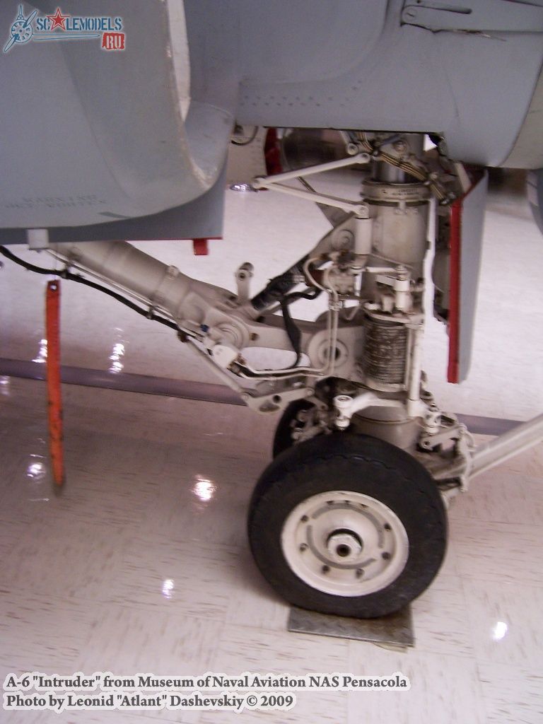 A-6 Intruder (Museum of Naval Aviation, Pensacola) : w_a6intuder_nas : 21001
