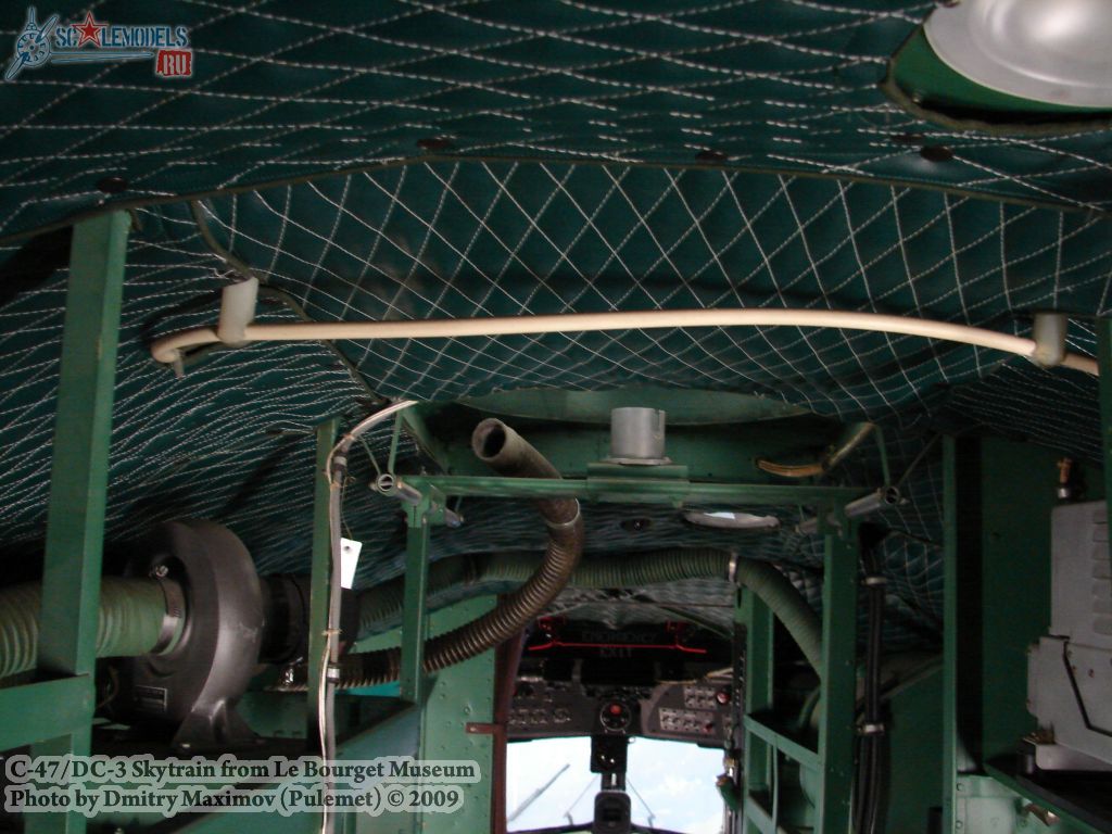 C-47/DC-3 Skytrain ( ) : w_c47sktrain_lebourget : 12584