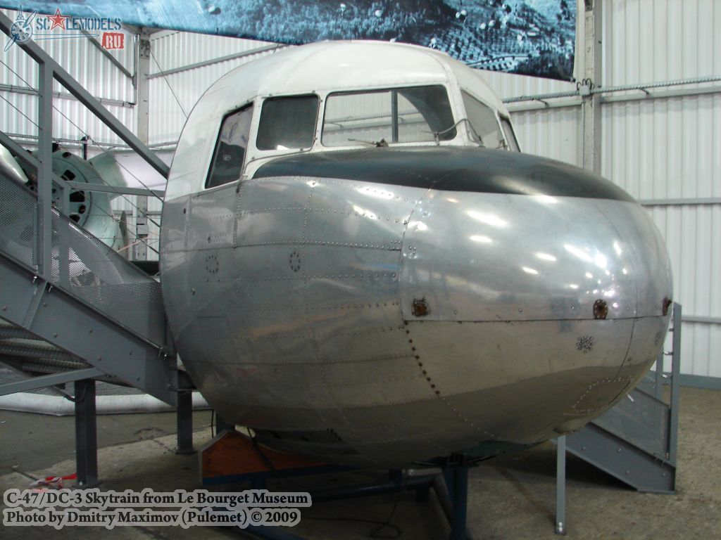 C-47/DC-3 Skytrain ( ) : w_c47sktrain_lebourget : 12592