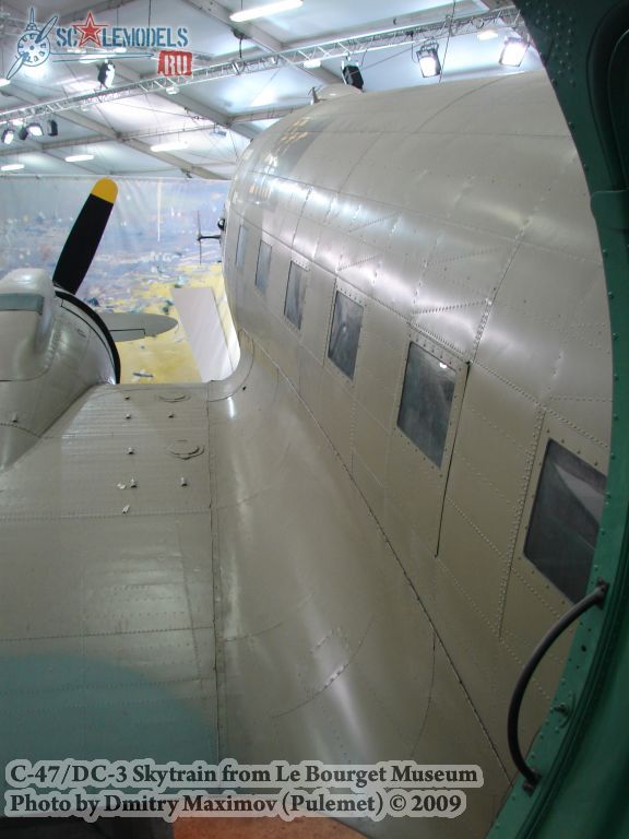 C-47/DC-3 Skytrain ( ) : w_c47sktrain_lebourget : 12608