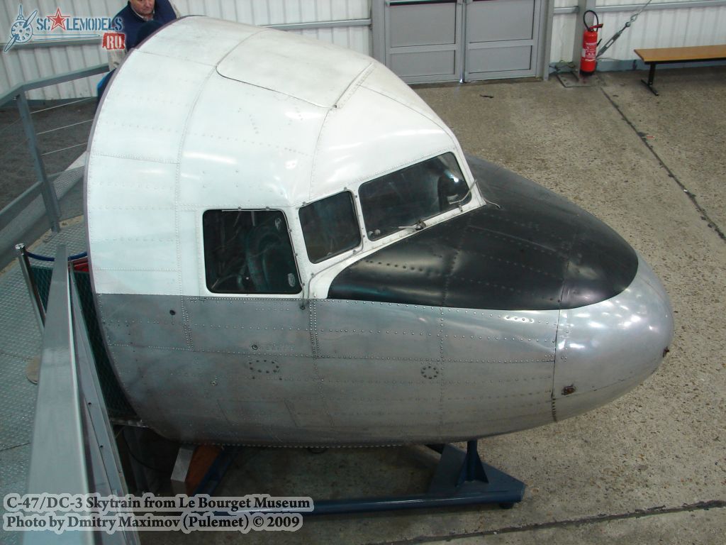 C-47/DC-3 Skytrain ( ) : w_c47sktrain_lebourget : 12615