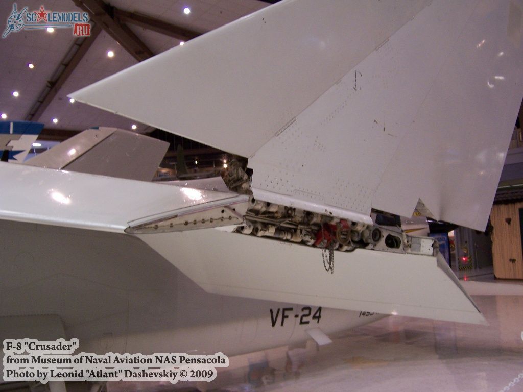 F-8 Crusader (Museum of Naval Aviation, Pensacola) : w_f8crusader_nas : 21405