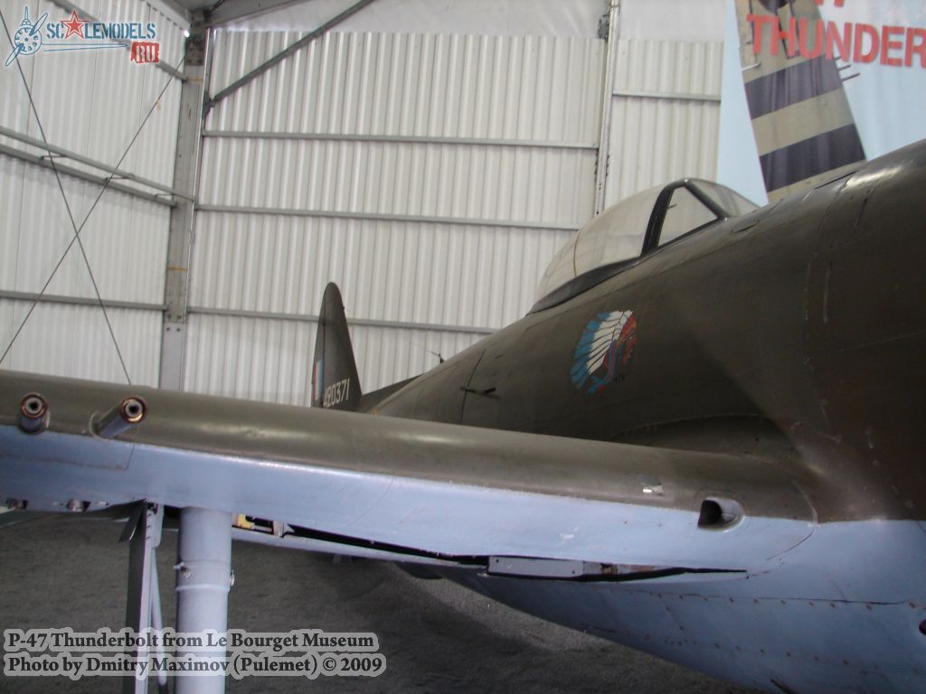 P-47 Thunderbolt (-) : w_p47_lebourget : 11817