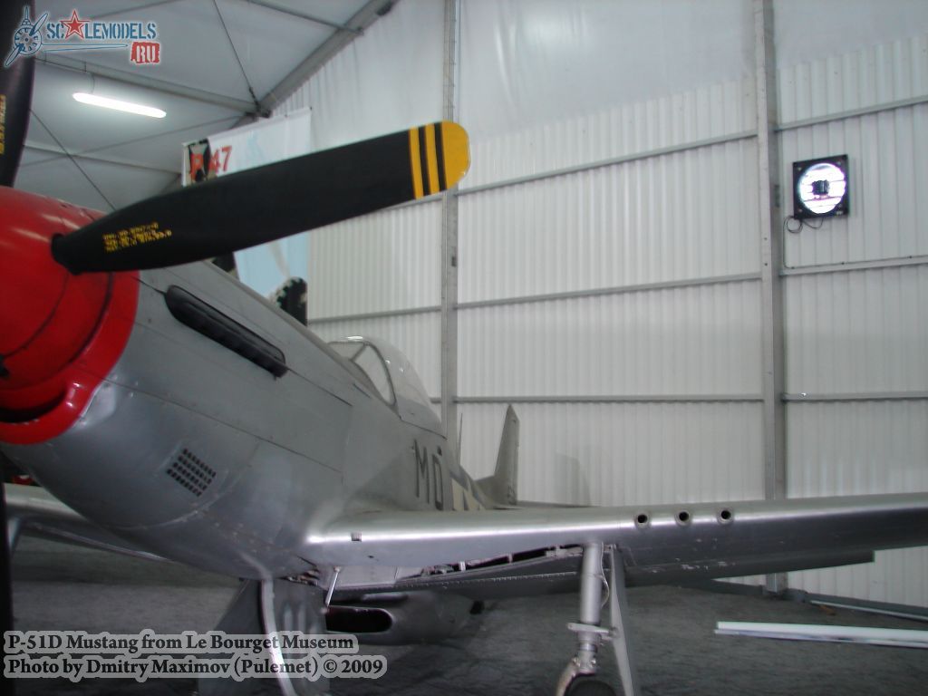 P-51D Mustang (-) : w_p51_lebourget : 11854