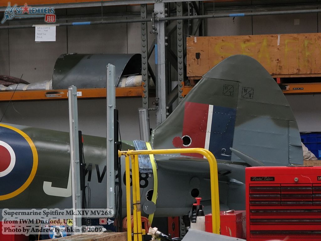 Spitfire Mk. XIV MV268 (IWM Duxford, UK) : w_spitfireXImv268_duxford : 20834