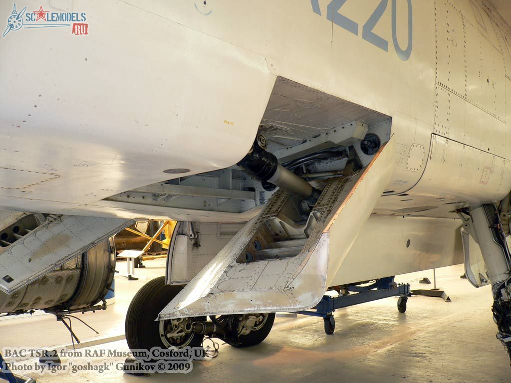 TSR.2 (RAF Museum, Cosford, UK) : w_tsr2_cosford : 21076