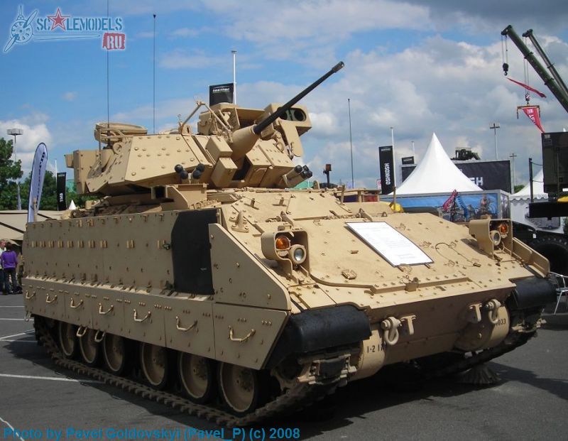 M2A2 Bradley IFV () : w_m2a2_bradley_paris : 10277