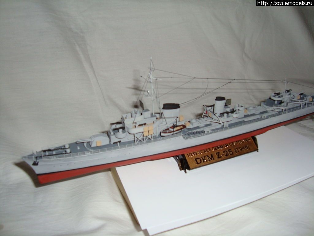 1324547726_1317329355_1.jpg : #612975/ Zerstorer Z-31 1:400 Heller -   