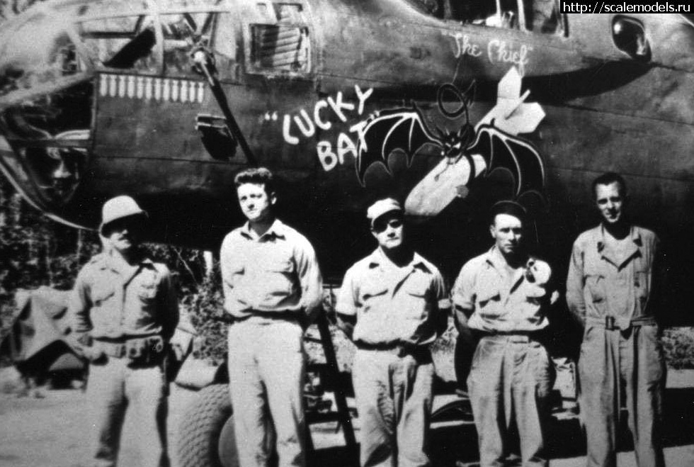 1325580364_PBJ-lucky-bat.jpg : #617890/ "The Gay Mare" B-25D-1 Mitchell (Italeri, 1:48)  