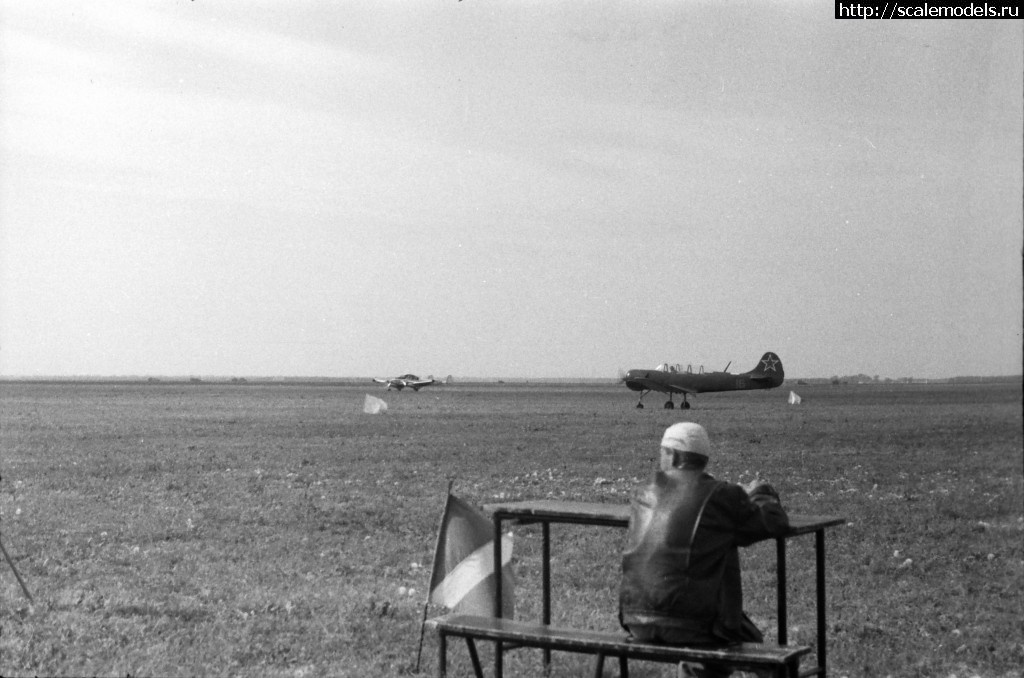 1327167815_34405_0_afe_52e516d9_orig.jpg : Re:  AZmodel 1/72 LET L-200 Morava(#4579) - /  AZmodel 1/72 LET L-200 Morava(#4579) -   