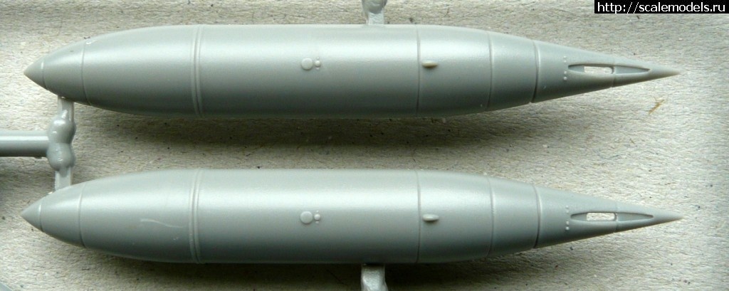 1329922948_P1020575.jpg : T-33 Shooting Star  1/72 Platz  in-box  