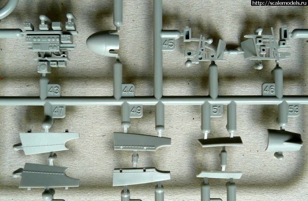 1334666948_P1030069.jpg : #674501/  Dragon: 1/72 SB2C-4 Helldiver(#3717) -   
