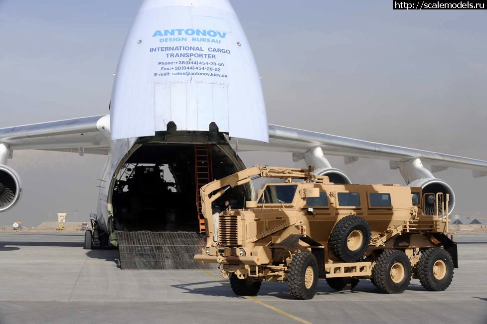 1338138033_LAND_Buffalo_French_from_AN-124_Afghanistan_lg.jpg : French Buffalo 6x6 MPCV (Bronco 1/35)  