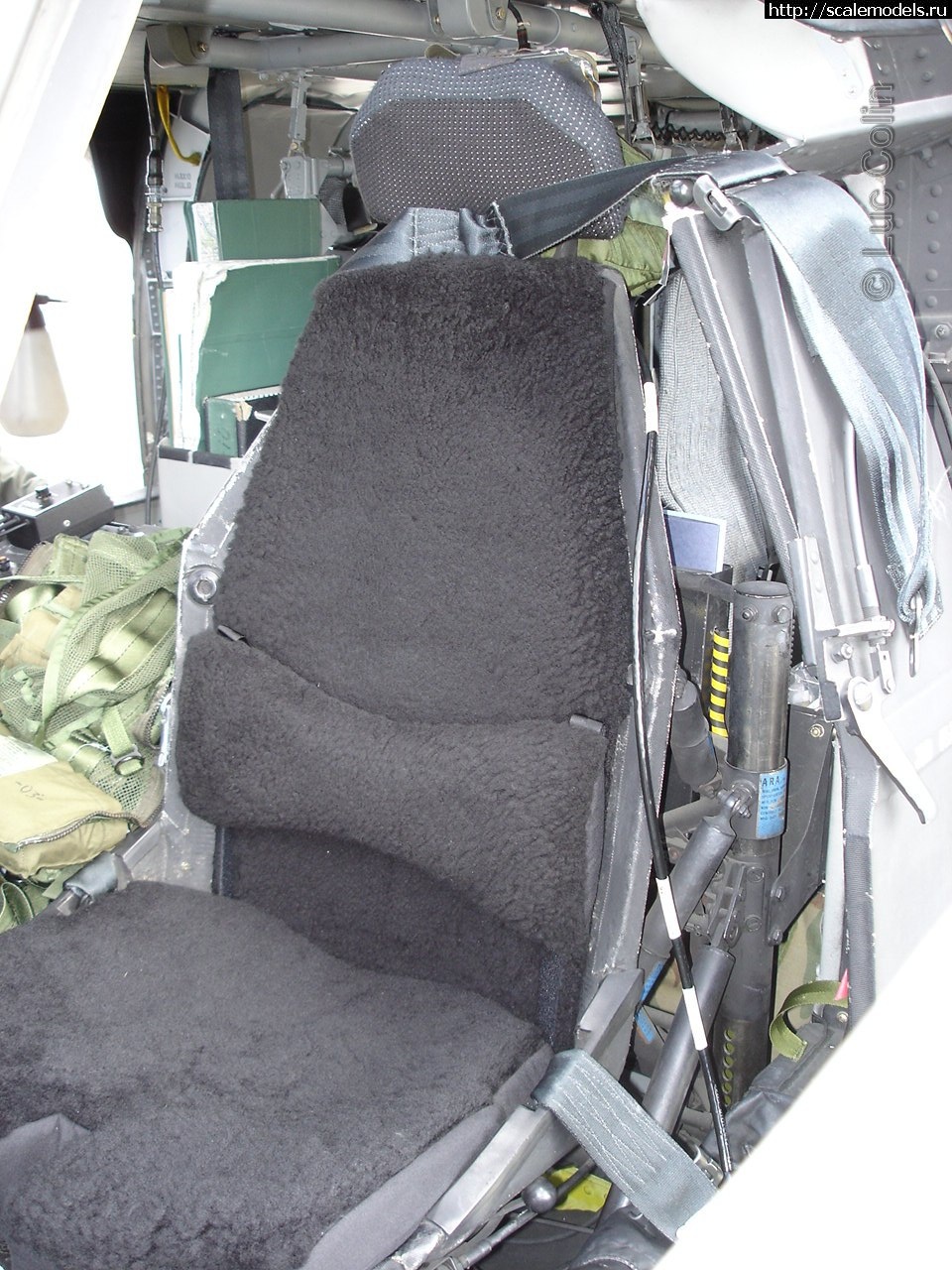 1338839545_uh-60a_0-24542_107_of_112.jpg : #699104/ 1/35 Black Hawk  