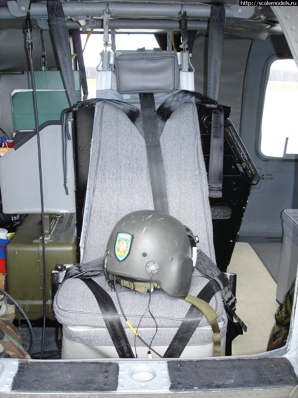 1338839558_uh-60a_0-24542_109_of_112.jpg : #699104/ 1/35 Black Hawk  