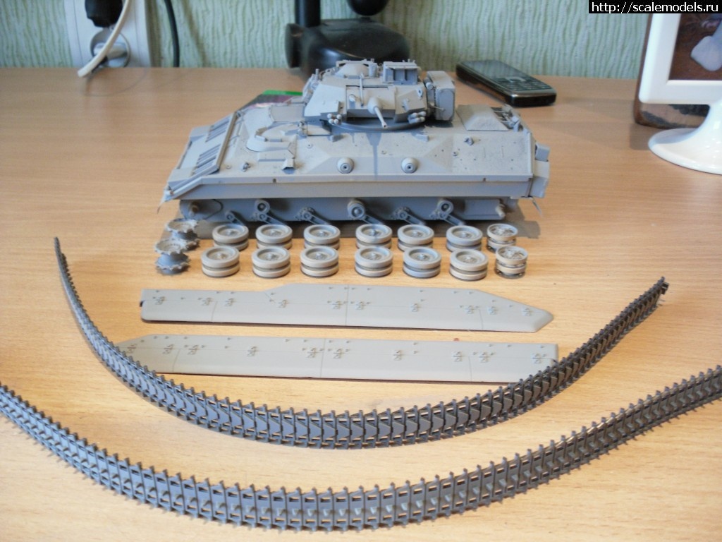 1340519248_SAM_0744.jpg : #707319/ M2A1(0) BRADLEY IFV  1/35 ()  