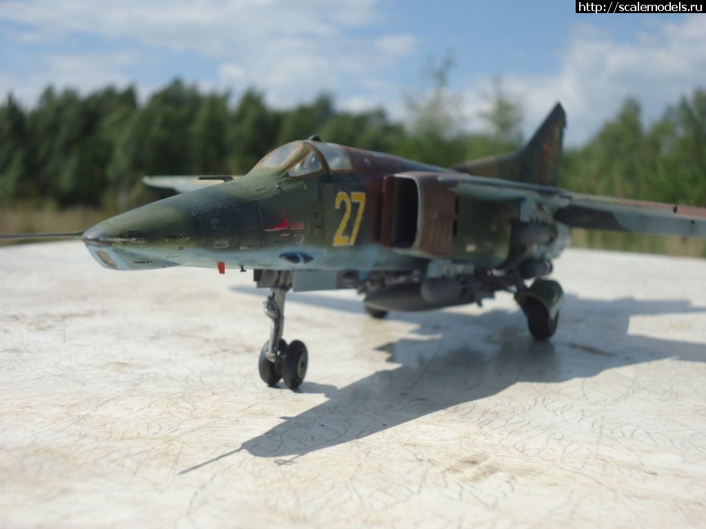 1344925001_DSC00193.jpg : #729492/  HobbyCraft 1/48 -27(MiG-27 F...(#2441) -   