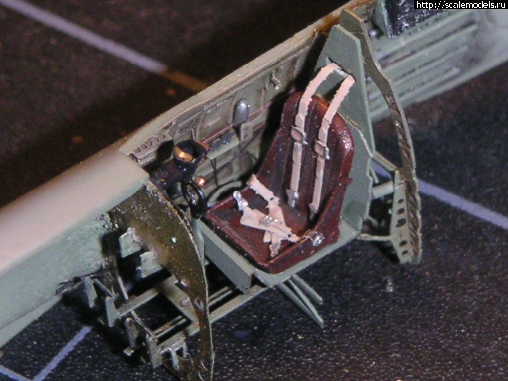 1350343464_PICT1428.jpg : Spitfire IX George Beurling 1/72  