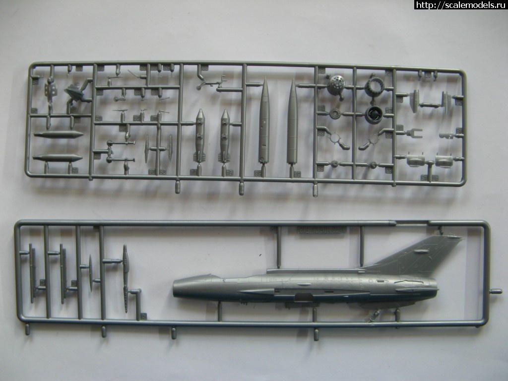 1351965847_IMG_6959.jpg : -2113  Revell. .  