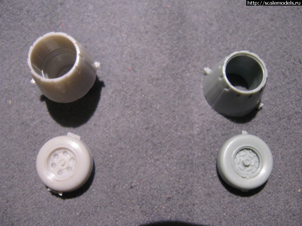 1353095783_IMG_0194.jpg : #774294/ F/A-18A Blue Angels - Academy 1/72   