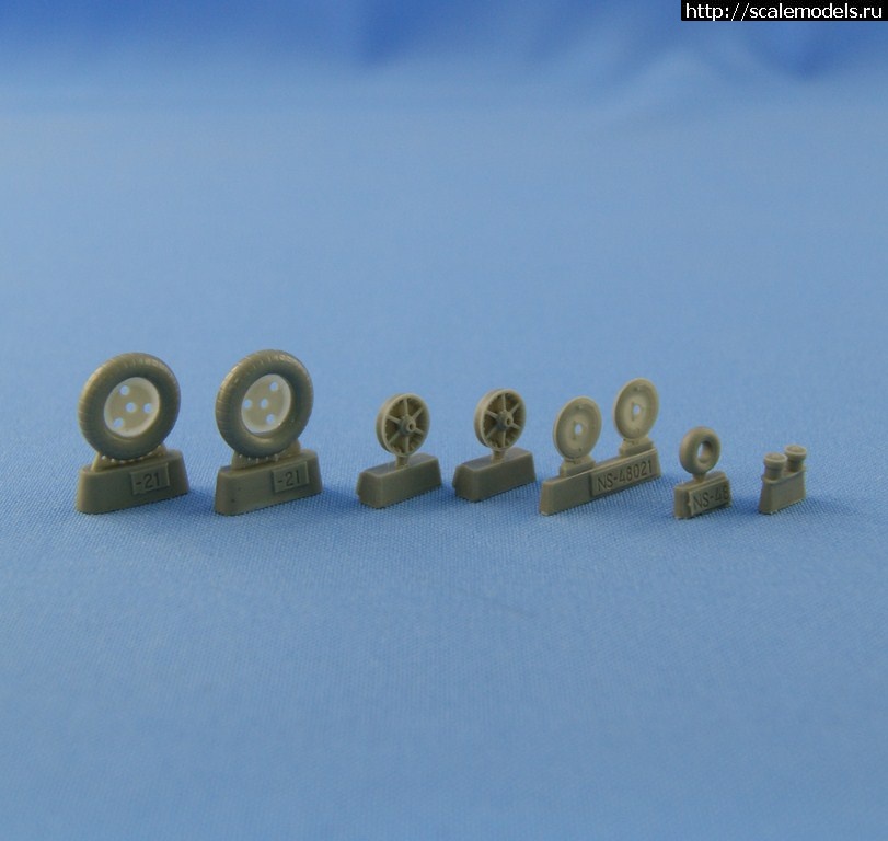1358766811_ns48021-set.jpg :   