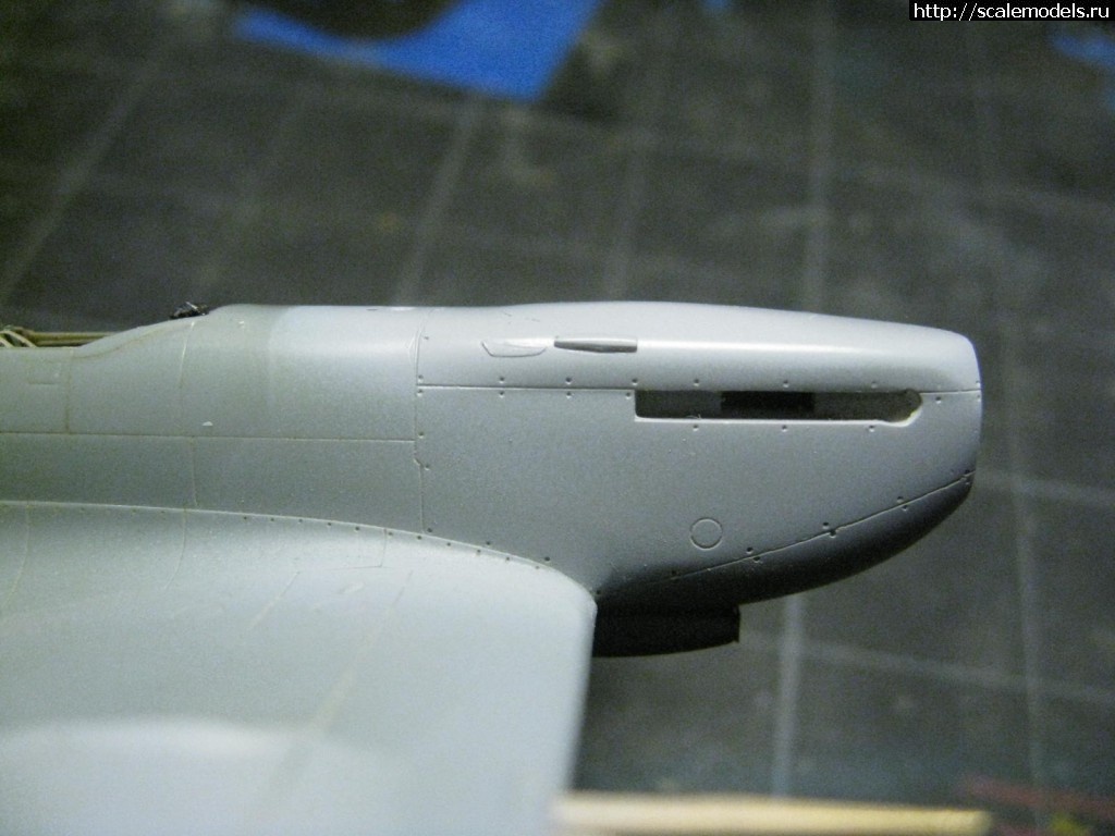 1359009834_IMG_5756.jpg : #807599/ Spitfire IX George Beurling 1/72  