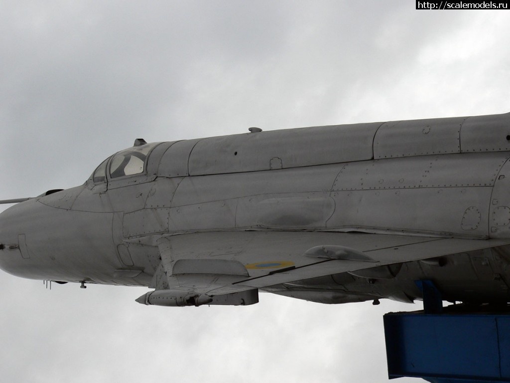 1367349943_MiG-21R-Kiev-48.jpg :   