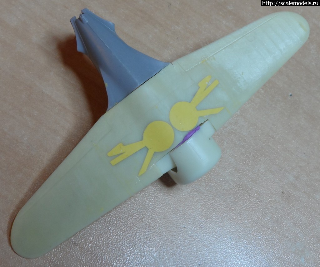 1372527687_SAM_2538.jpg : #882007/ -16 14 (-2) 1:72 Kitbash    