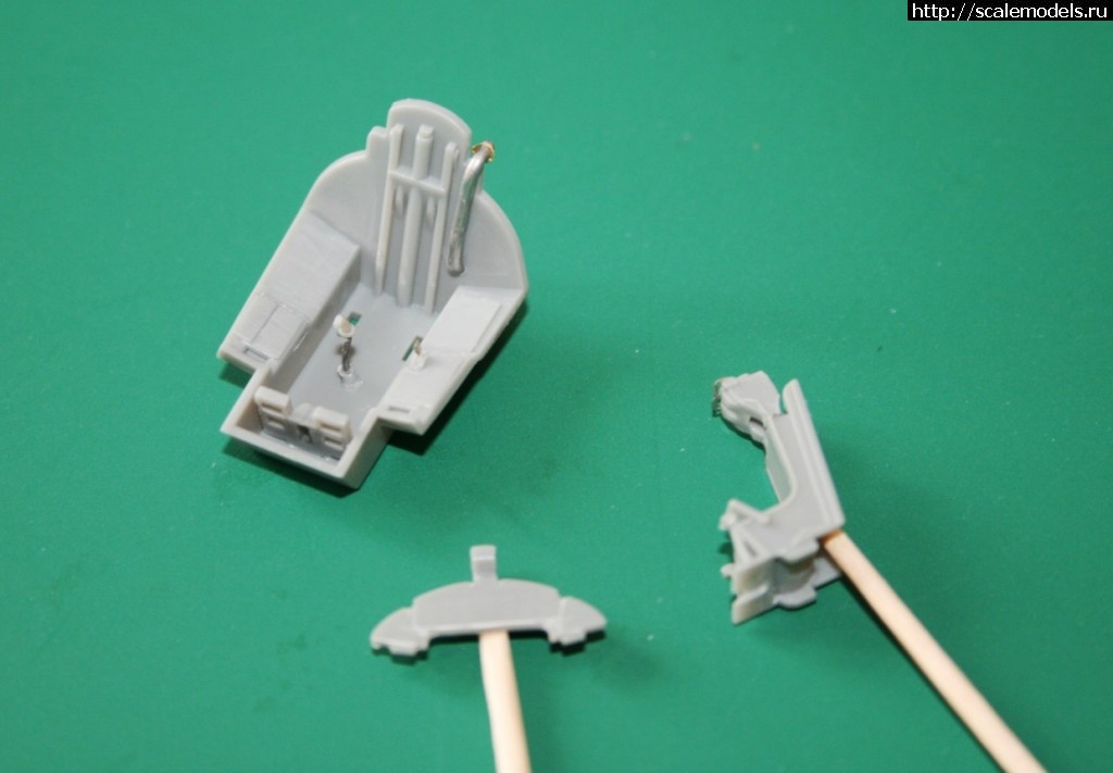 1375428089_008.jpg : #895053/ F9F-2 Panther   HobbyBoss  1/72  