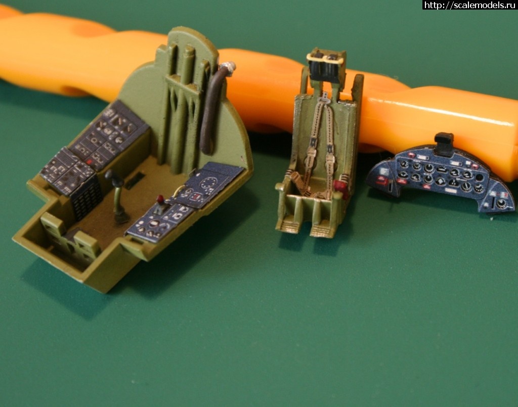 1375428098_010.jpg : #895053/ F9F-2 Panther   HobbyBoss  1/72  