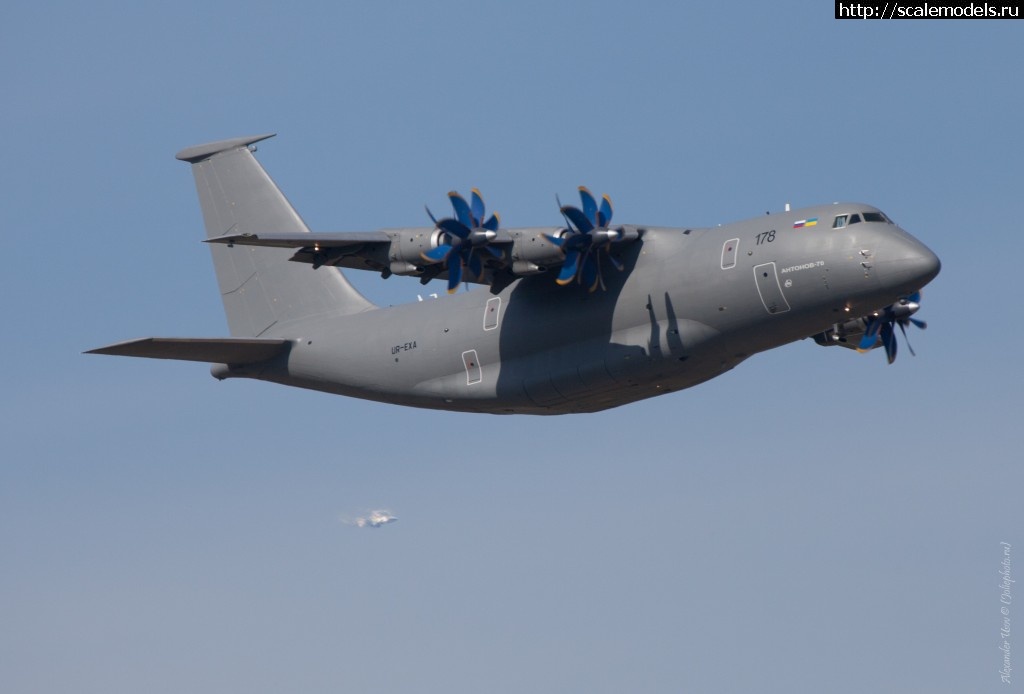 1377721900_IMG_2817.jpg : #906175/ -70 UR-EXA -2013  