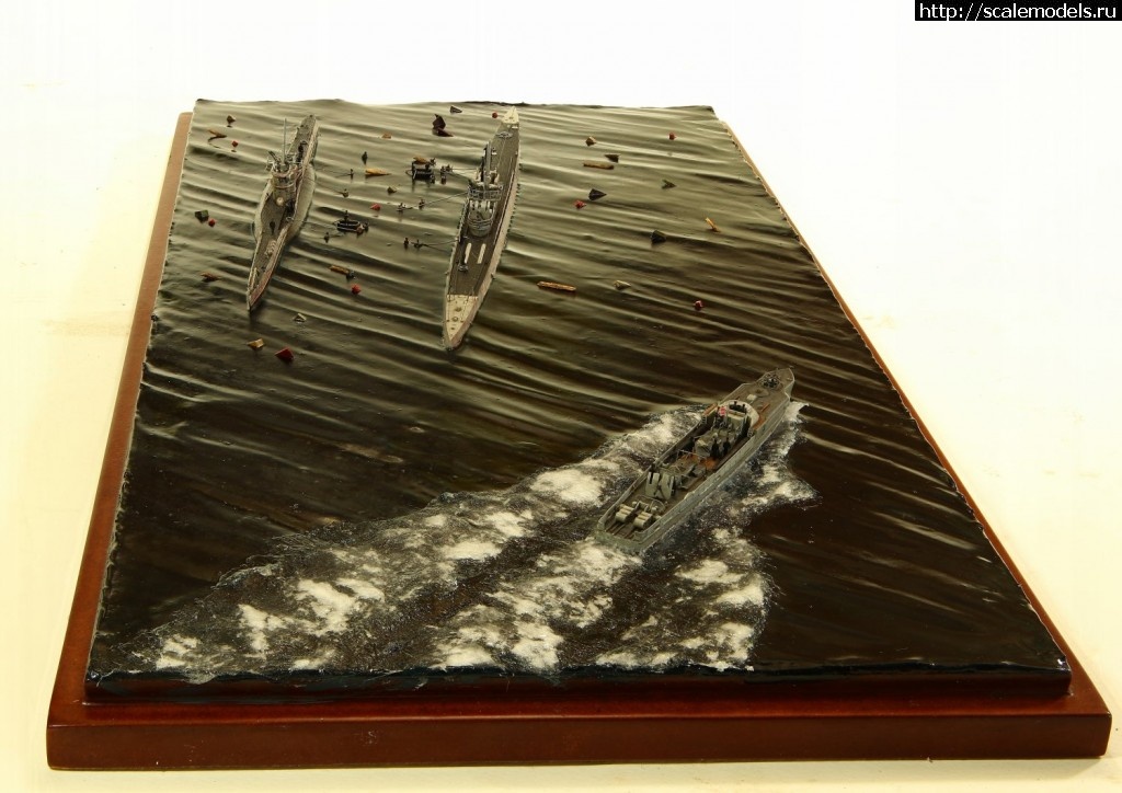 1378035668_100-46.jpg : #907935/    -   waterline?  