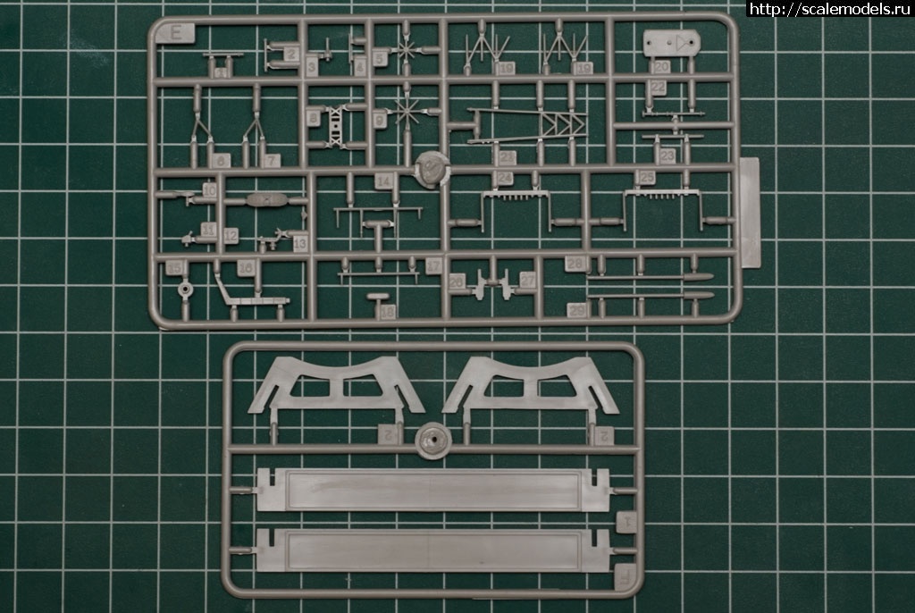 1378037394_0000.jpg : #907947/ Trumpeter 1/700 US Battleship Missouri -  -   