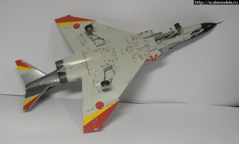 1381785000_f9.jpg : " "  1/72    