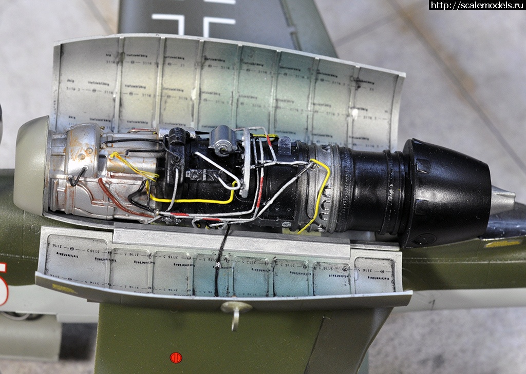 1383853639_2.jpg :   . 1/32. .  