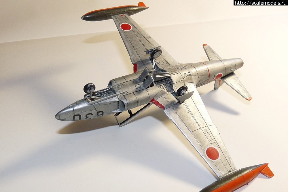 1383921618_P1060311.jpg :   . 1/72.  ()  