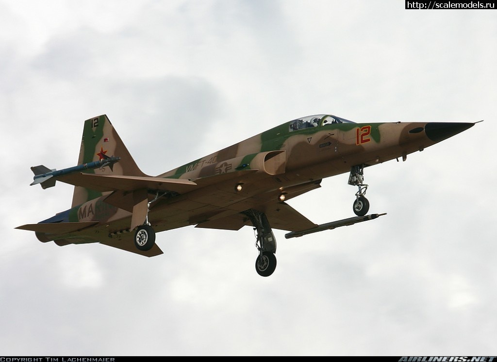 1385458619_1174610.jpg : #944459/ 1/48 AFV Club F-5E  