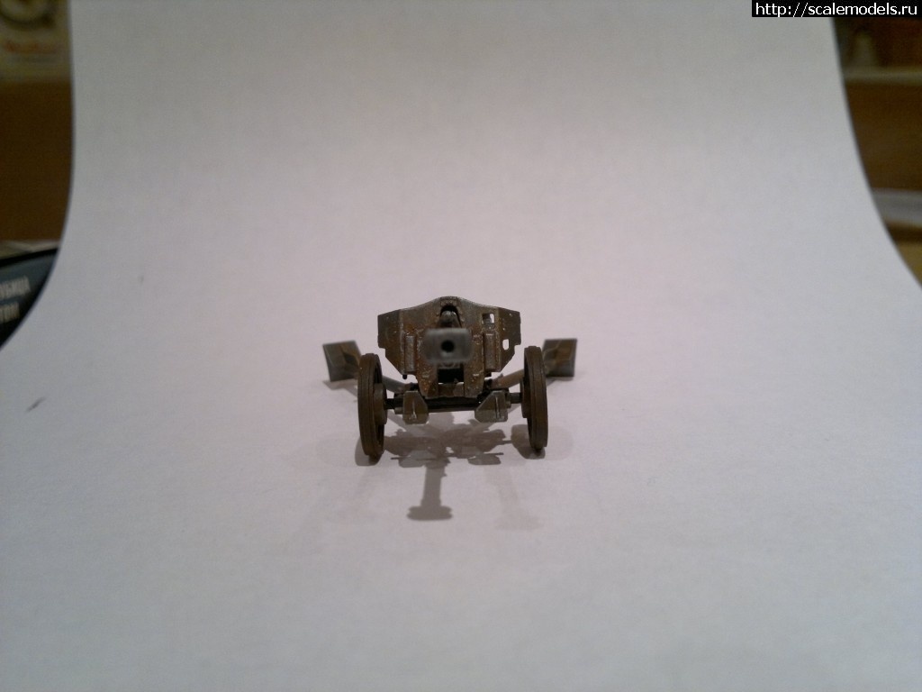 1386520499_2013-12-08-2444.jpg :  1/72 German 105-mm HOWITZER LeFH  