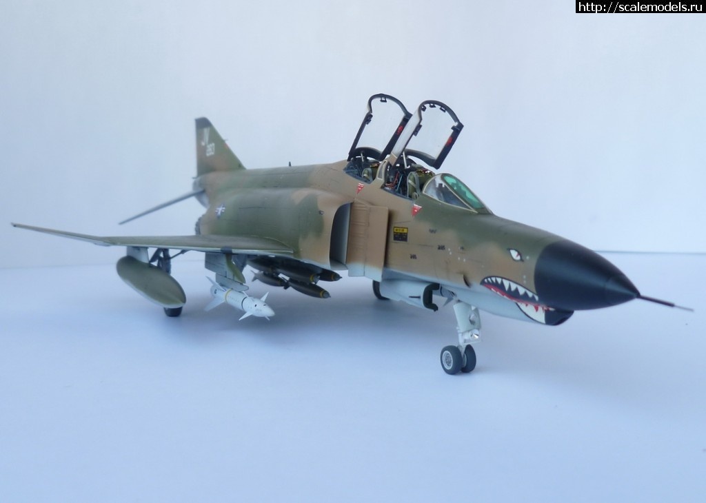 1387014063_P1050982_resize.jpg : #952230/ 1/72 Hasegawa F-4E Phantom !  