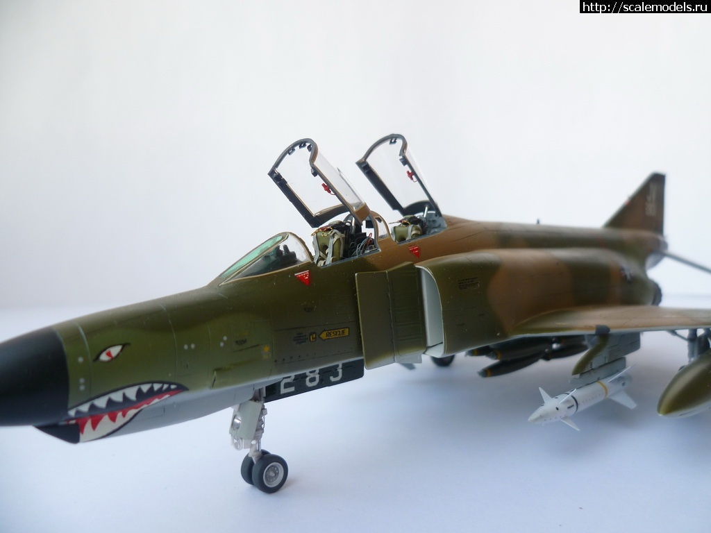 1387014063_P1050986_resize.jpg : #952230/ 1/72 Hasegawa F-4E Phantom !  