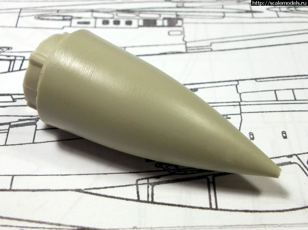 1387725397_Su-27-Radom-1-48-002.jpg : -33  -27  Academy   1:48.  