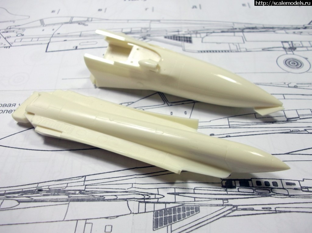 1387725746_Su-33-Wind-Mark-WAC401L-008.jpg : -33  -27  Academy   1:48.  