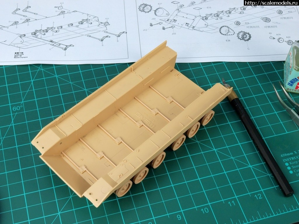 1387776796_5.jpg : #955818/  Meng-Model 1/35 M2A3 Bradley w/...(#6899) -   