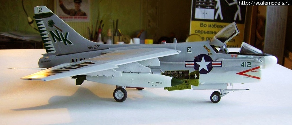1453035230_0.jpg : #1216557/ Hasegawa 1/48 A-7E VA-27 Royal Maces - ..  