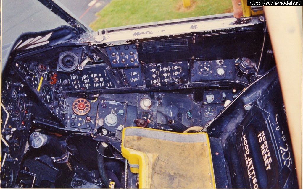 1455474883_16503884644_7afd2ed725_b.jpg : Gannet AEW.3 Sword 1/72  