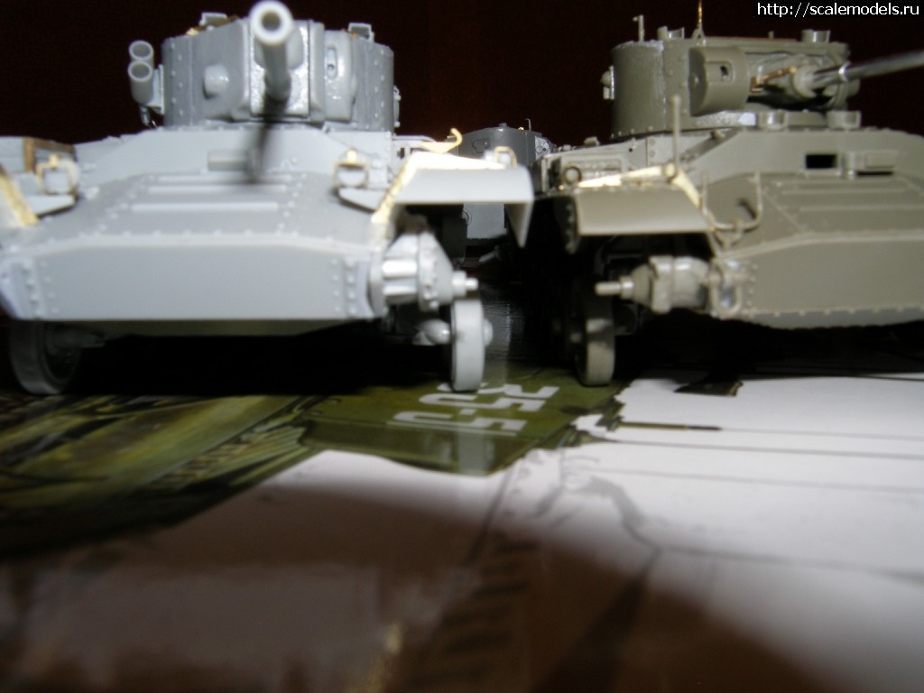 1456405659_P1010682.jpg :    (Valentine MK IV AFV vs MK IX Bronco)  