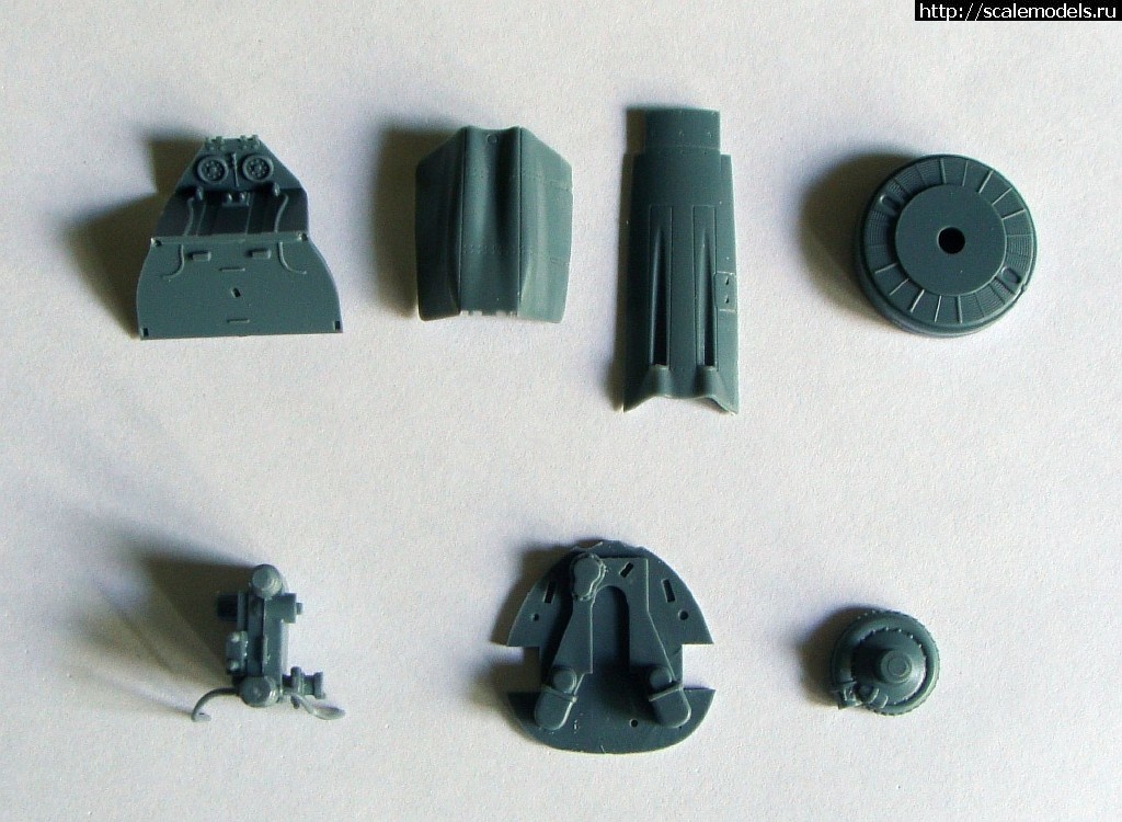 1463509511_Resize-of-DSC00804.jpg : Fw 190 D-9 Weekend  "Eduard" 1/48  