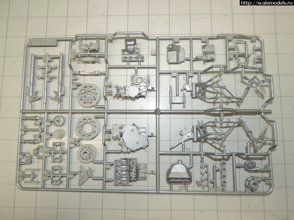 1484834132_DSCN4490.jpg : Tamiya Kawasaki H2R 1/12  