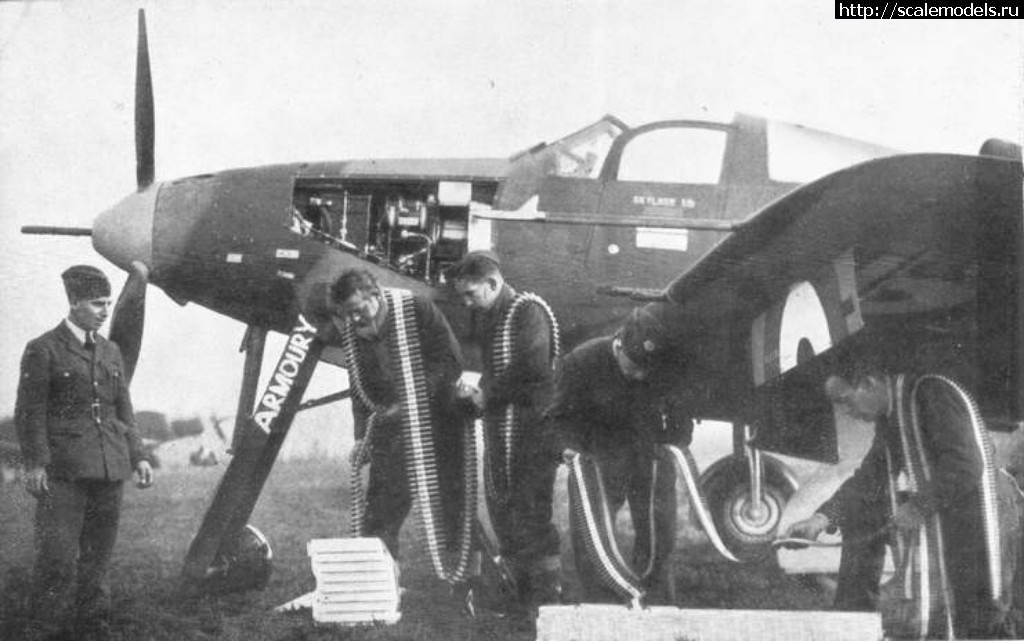 1510304761_airacobra_arming.jpg : #1430213/ P-39 Airacobra -     